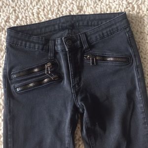 CARMAR GREY SKINNY JEANS WITH ZIPPER DETAILS